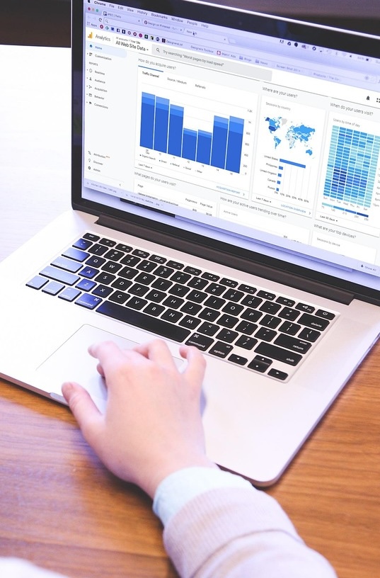 ordinateur analyse marketing